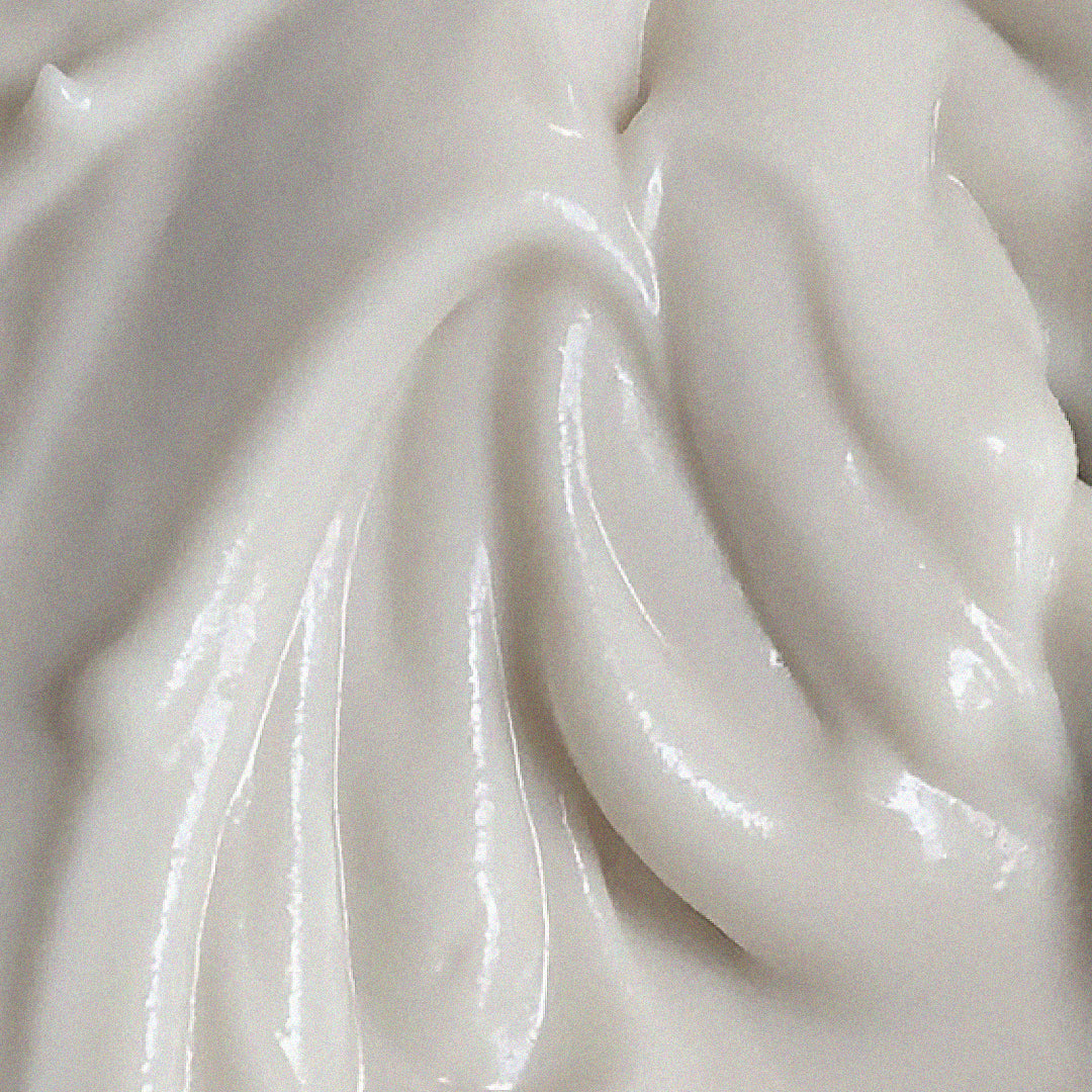 Quelle est la différence entre un sérum et une crème ?